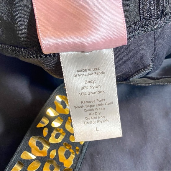 Bombshell Sportswear RARE Leopard Foil Sports Bra - Picture 7 of 10